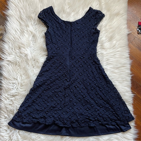 AB Studio dark blue lace cocktail dress - Picture 4 of 7